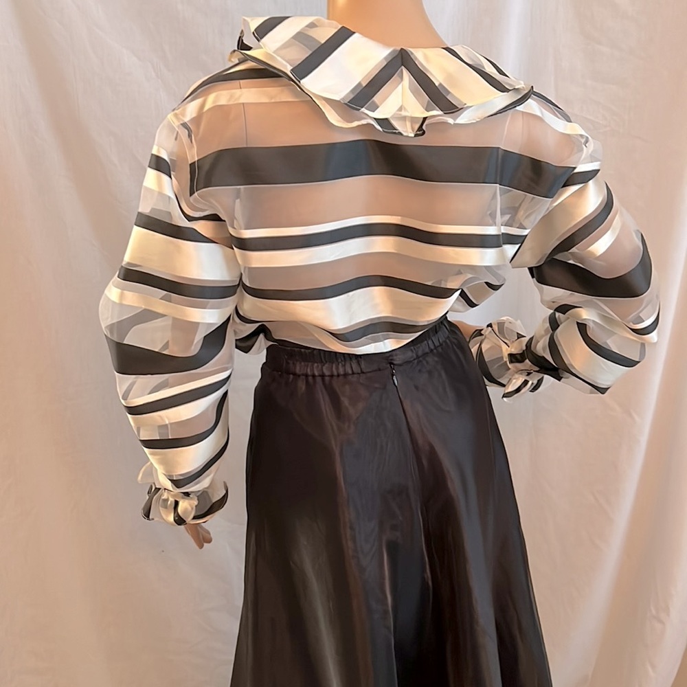 One-of-a-kind dramatic ruffled blouse of sheer satin stripe - Picture 4 of 7